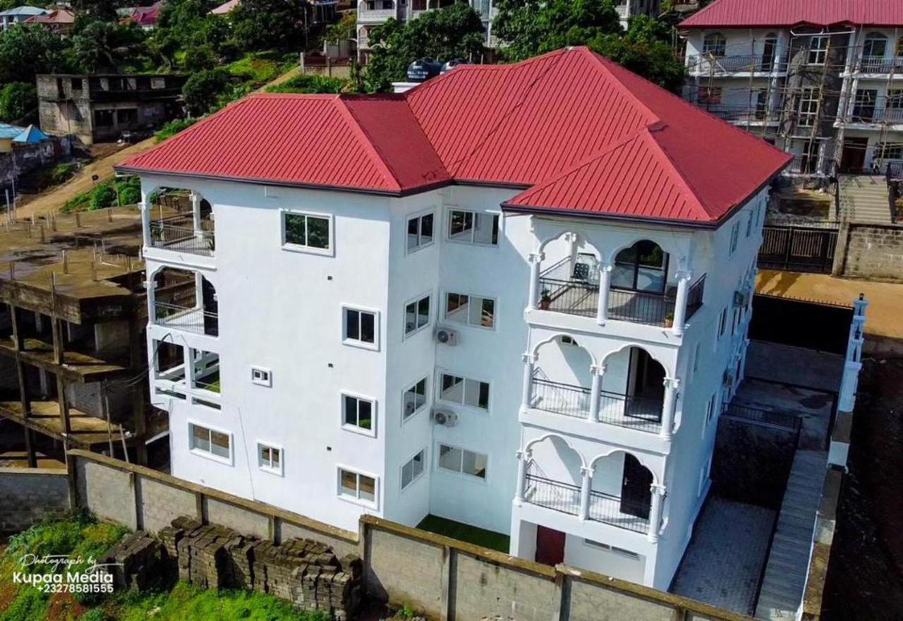 After 5 Apartment 3 2 Spacious En-Suite Bedrooms Freetown Exterior foto